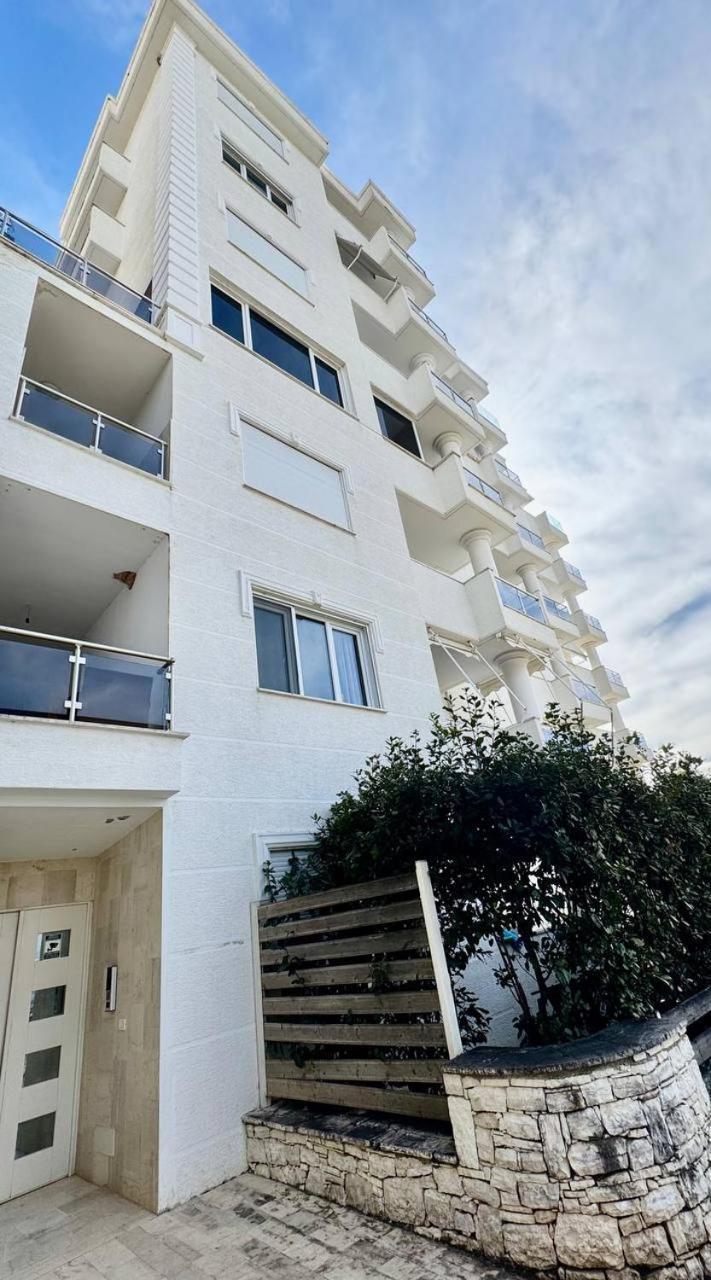 White Sea View Residence Саранде Екстериор снимка